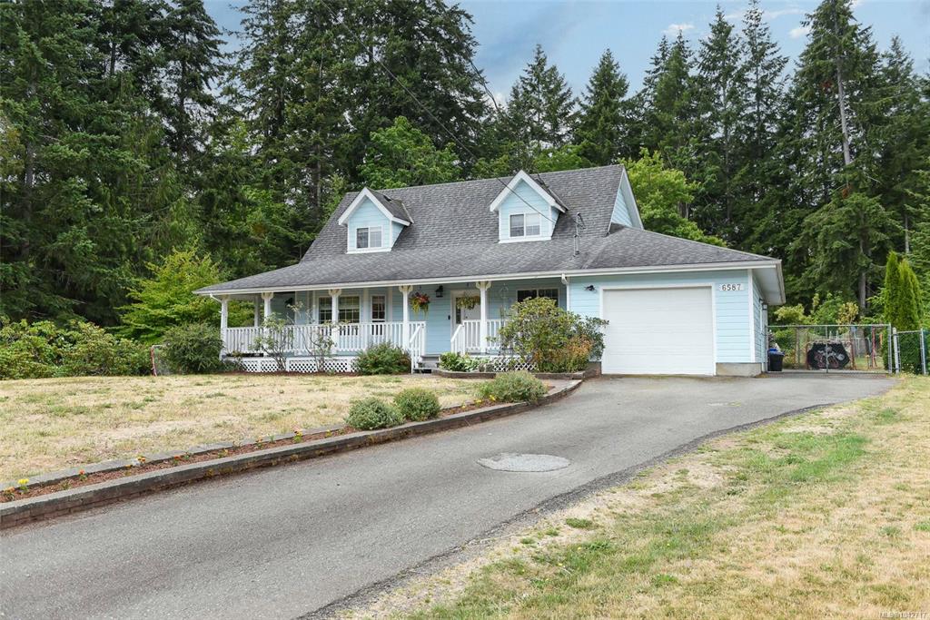Third View of 6587 Mystery Beach Rd, Fanny Bay, BC, V0R 1W0