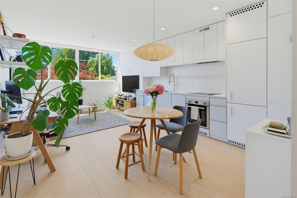 Third View of 430 Parry St, Rotunda, Victoria, BC, V8V 2H7