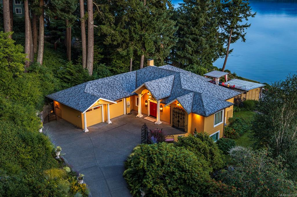 2299 Comox Ave, 1042721, BC,