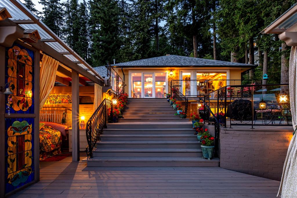 Fourth View of 2299 Comox Ave, Comox, BC, V9M 1X6