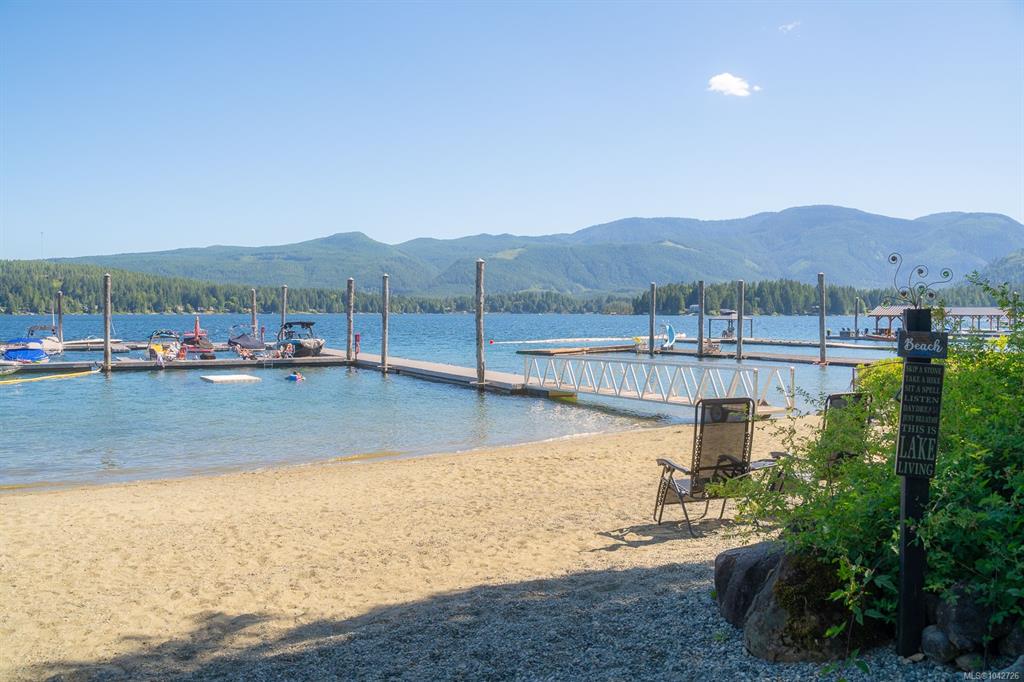 9752 Lakeshore Rd, 1042726, BC,