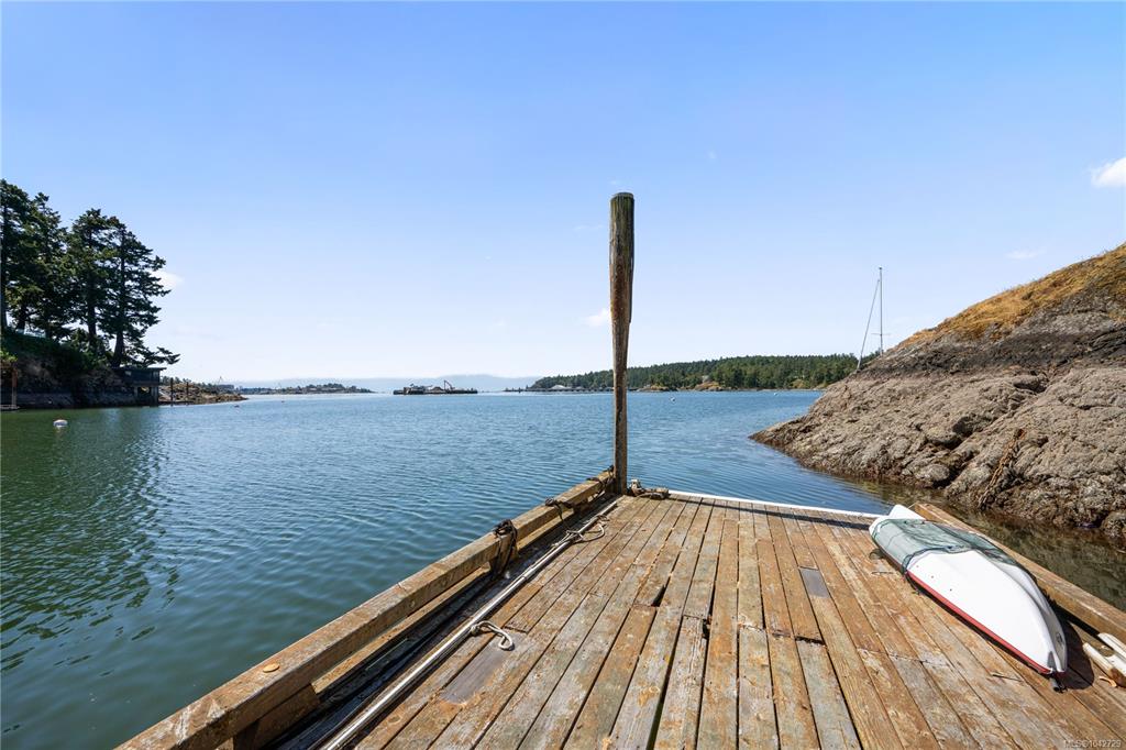 Fifth View of 314 Bessborough Ave, View Royal, BC, V9B 1T7