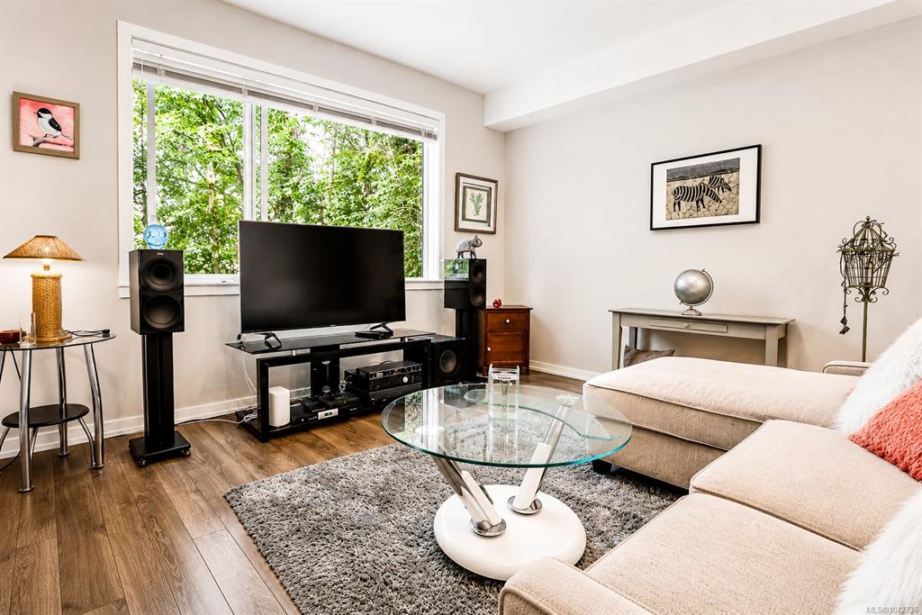 Fifth View of 694 Hoylake Ave, Langford, BC, V9B 3P7