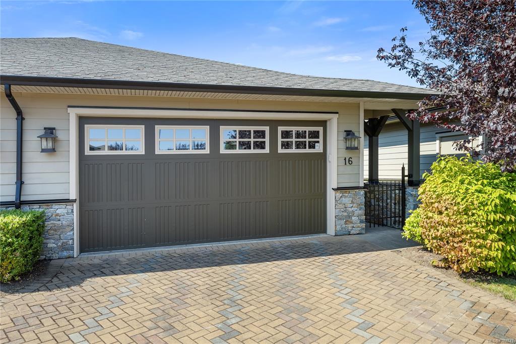 Fifth View of 3650 Citadel Pl, Colwood, BC, V9C 0C8