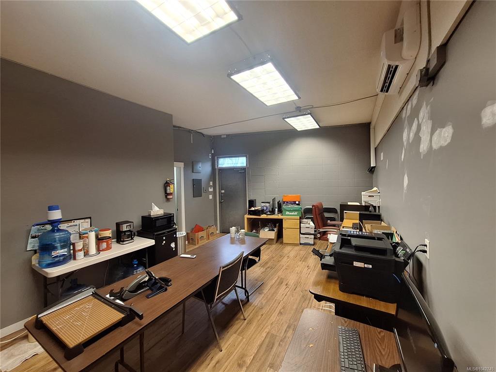 Fifth View of 162 Harrison Ave, Parksville, BC, V9P 2G6