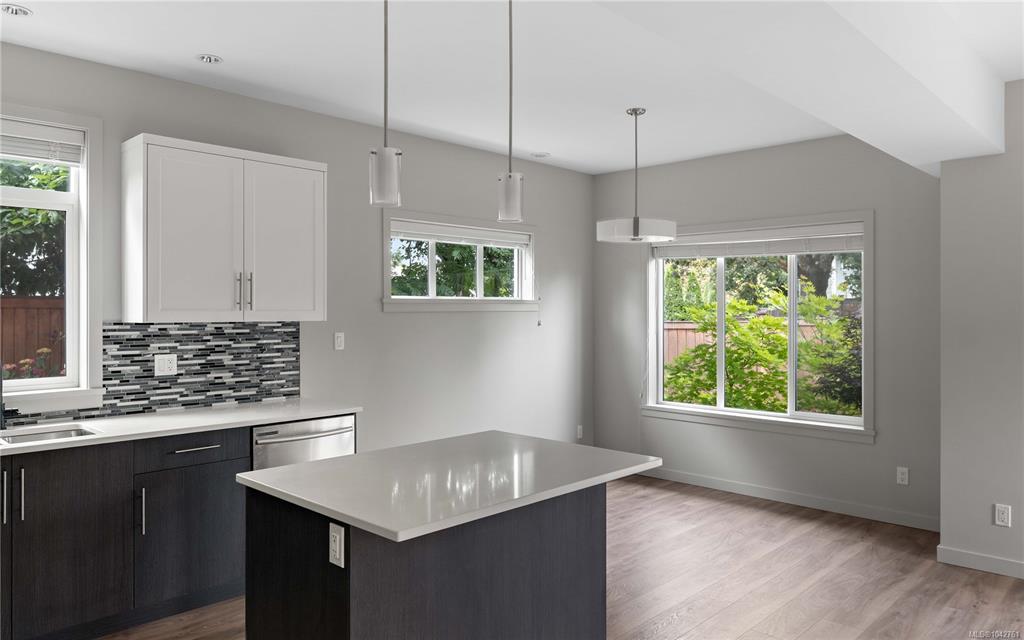 Fifth View of 7022 Wallace Dr, Central Saanich, BC, V8M 1G1