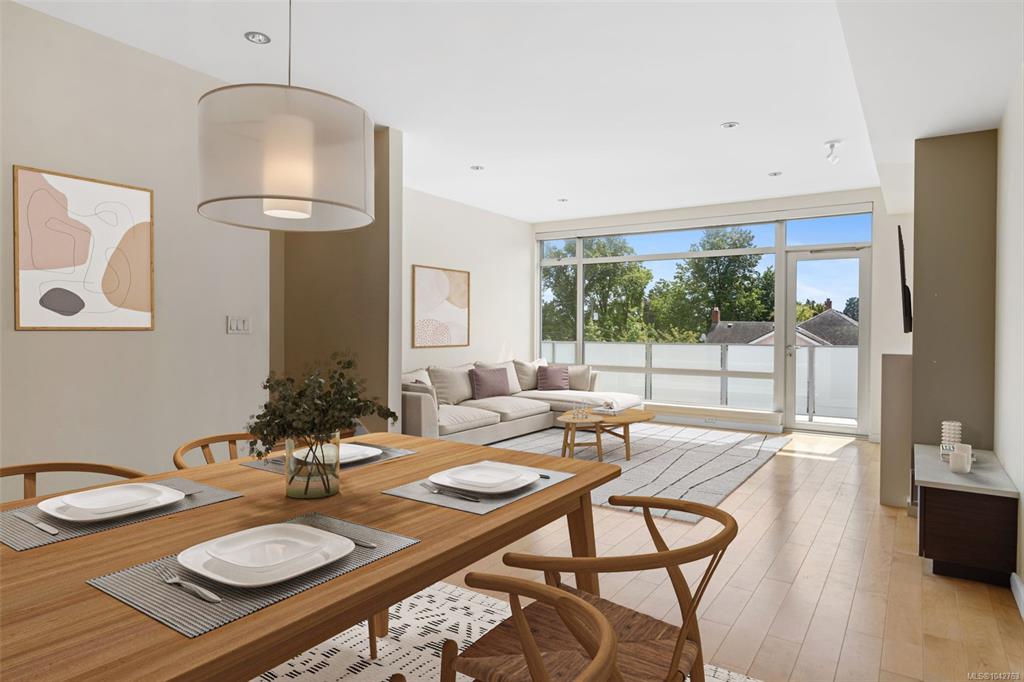 Fourth View of 2830 Irma St, Victoria, BC, V9A 1S2