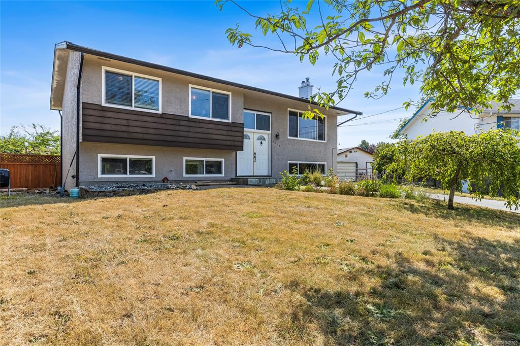 Third View of 2054 Piercy Ave, Sidney, BC, V8L 2K5