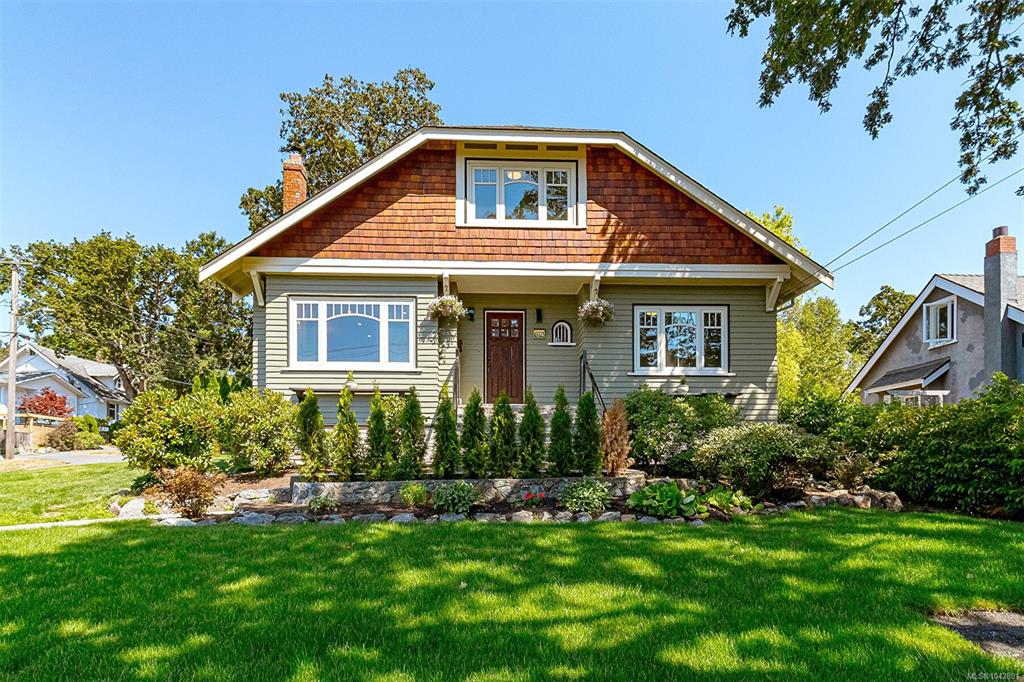 1276 Vista Hts, 1042801, BC,