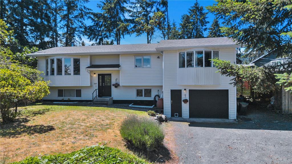 Third View of 7487 Forest Turn Way, Lantzville, BC, V0R 2H0