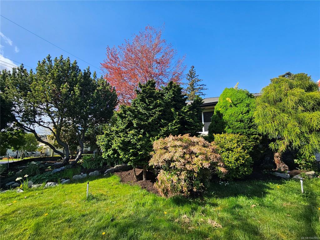 Fifth View of 1288 Roy Rd, Saanich, BC, V8Z 2X9