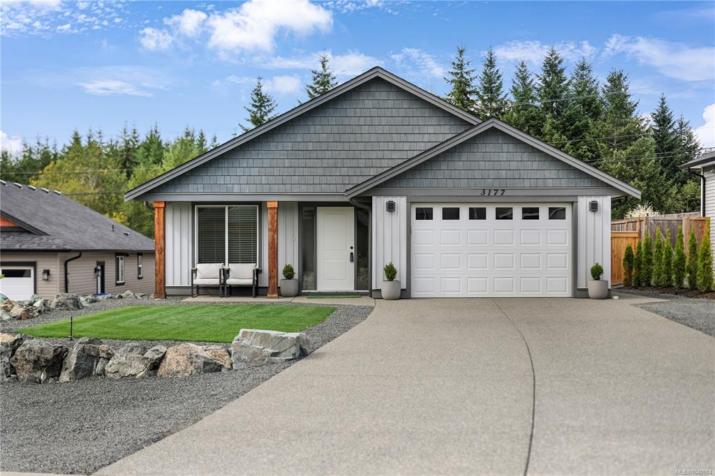 3177 Fernwood Lane, 1042804, BC,