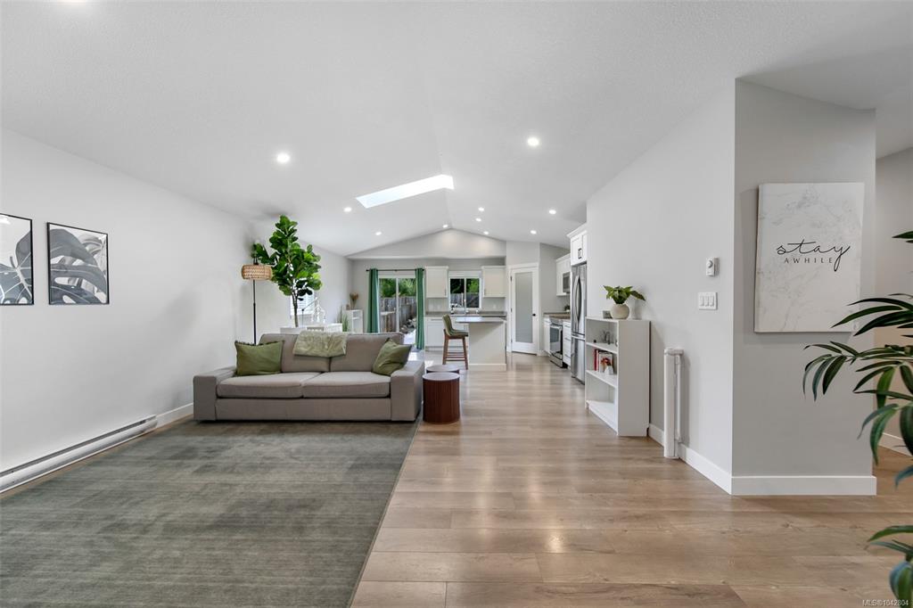 Fifth View of 3177 Fernwood Lane, Port Alberni, BC, V9Y 0C4