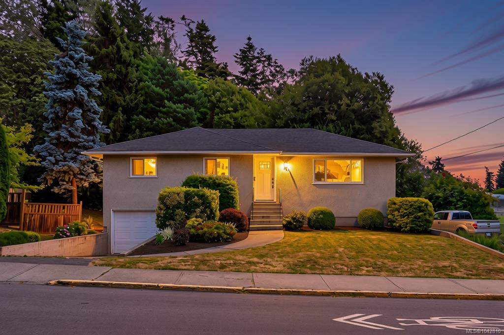883 Lampson St, 1042810, BC,