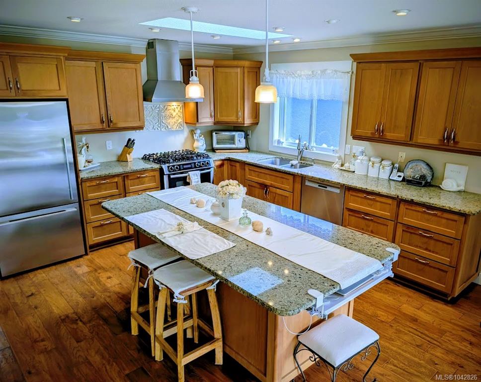 Fifth View of 1307 Oceanside Dr, Oceanside, Qualicum Beach, BC, V9K 2K4