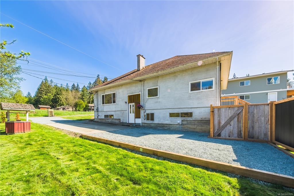 Fourth View of 2263 Dick Ave, Nanaimo, BC, V9X 1R6