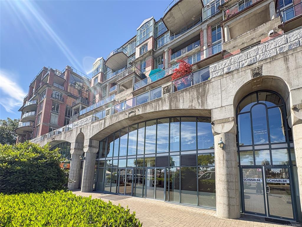 19 Dallas Rd, 1042844, BC,