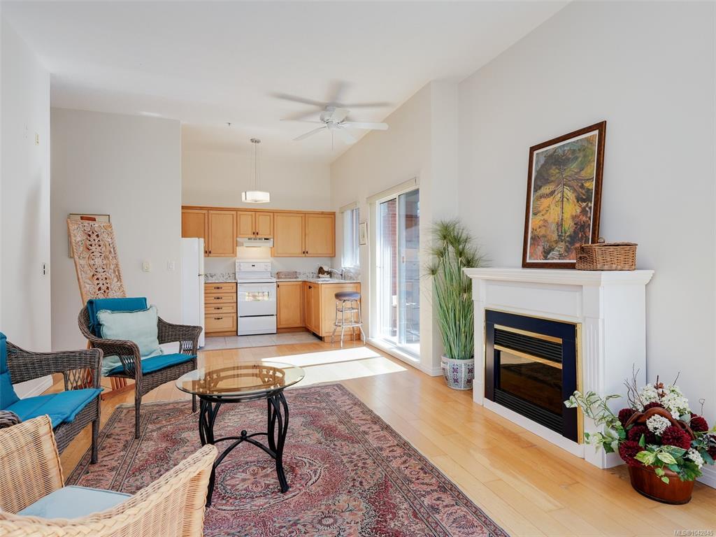 Fourth View of 455 Kingston St, Victoria, BC, V8V 1V8