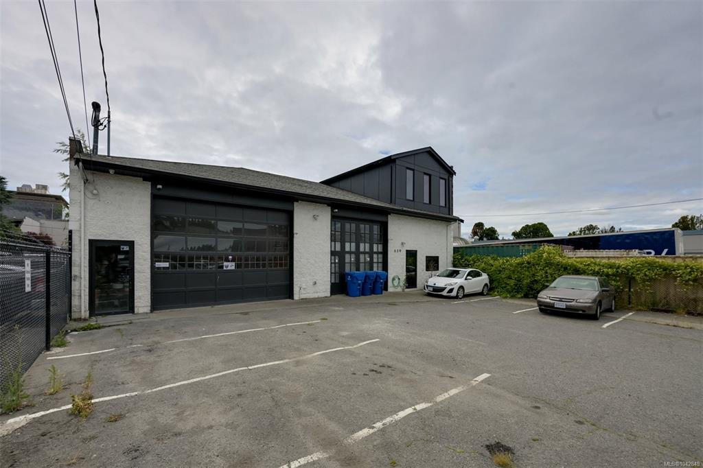 Fifth View of 639 Pembroke St, Victoria, BC, V8T 1H5