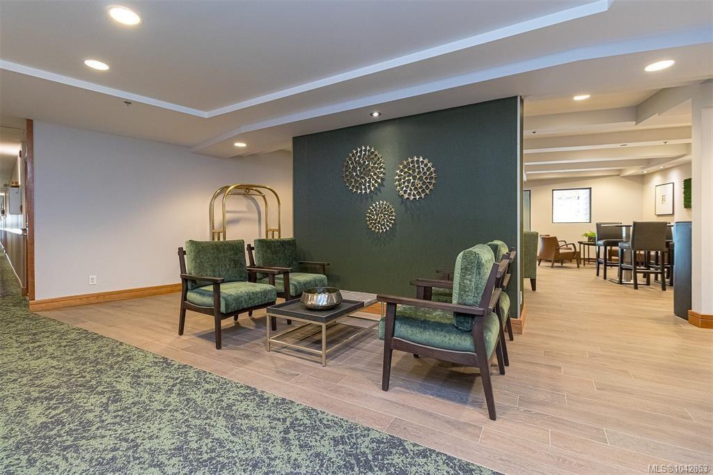 Fifth View of 1376 Lynburne Pl, Fairways Hotel, Langford, BC, V8S 3J6