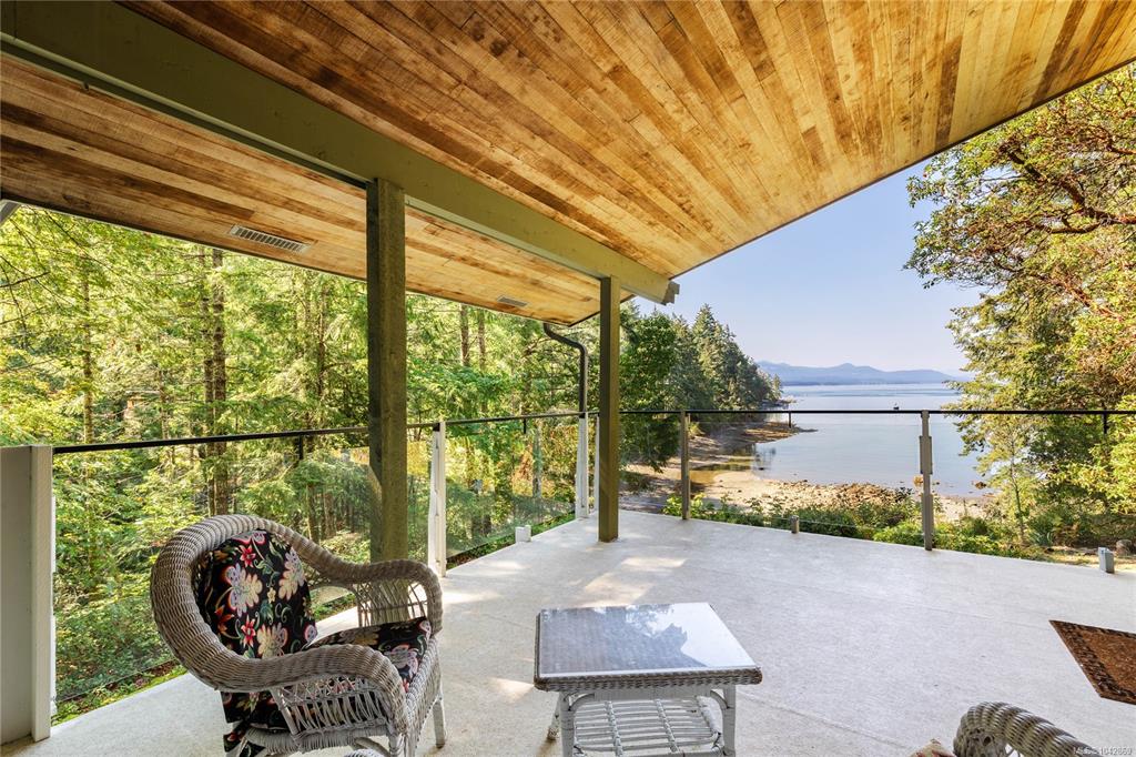 212 Sunset Dr, 1042869, BC,
