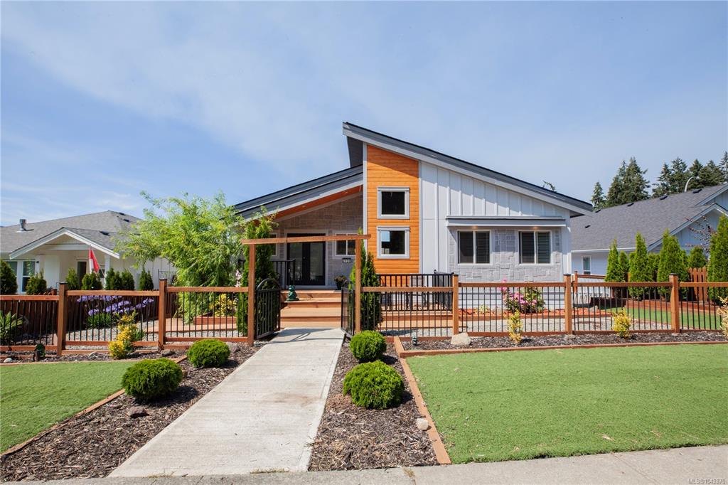 Second View of 2020 Ernest Lane, Duncan, BC, V9L 0H1