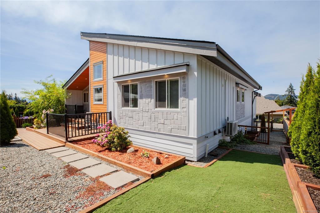 Fifth View of 2020 Ernest Lane, Duncan, BC, V9L 0H1