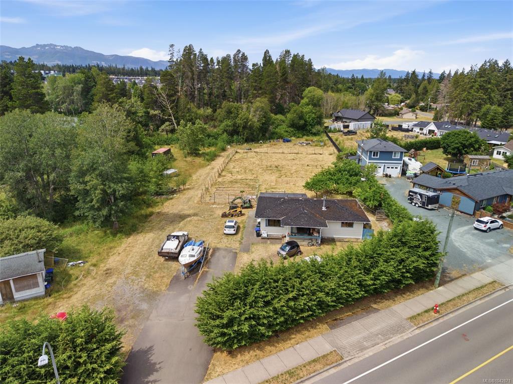 Fifth View of 617 Temple St, Parksville, BC, V9P 1A5