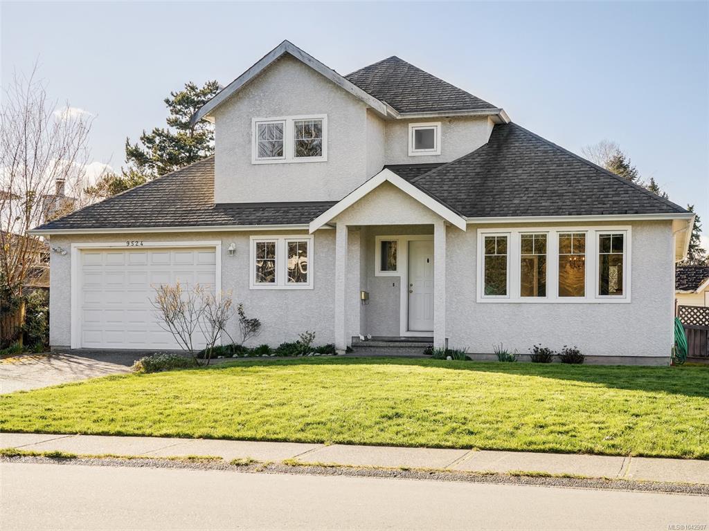 Third View of 9524 Greenglade Rd, Sidney, BC, V8L 3T6