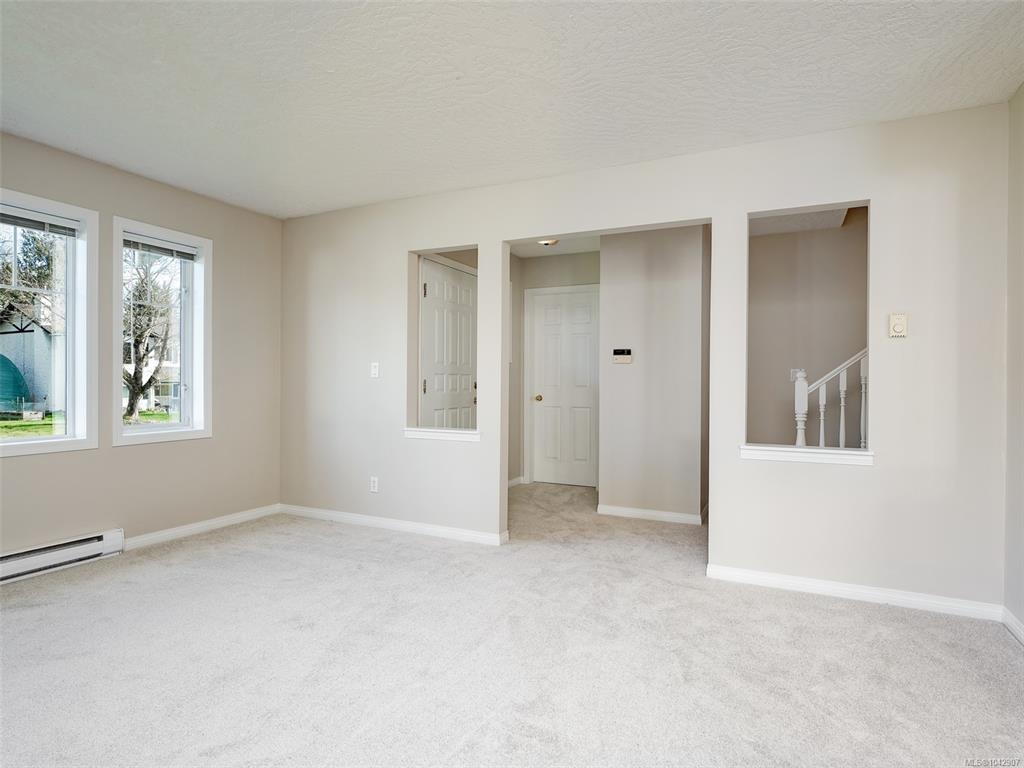 Fifth View of 9524 Greenglade Rd, Sidney, BC, V8L 3T6