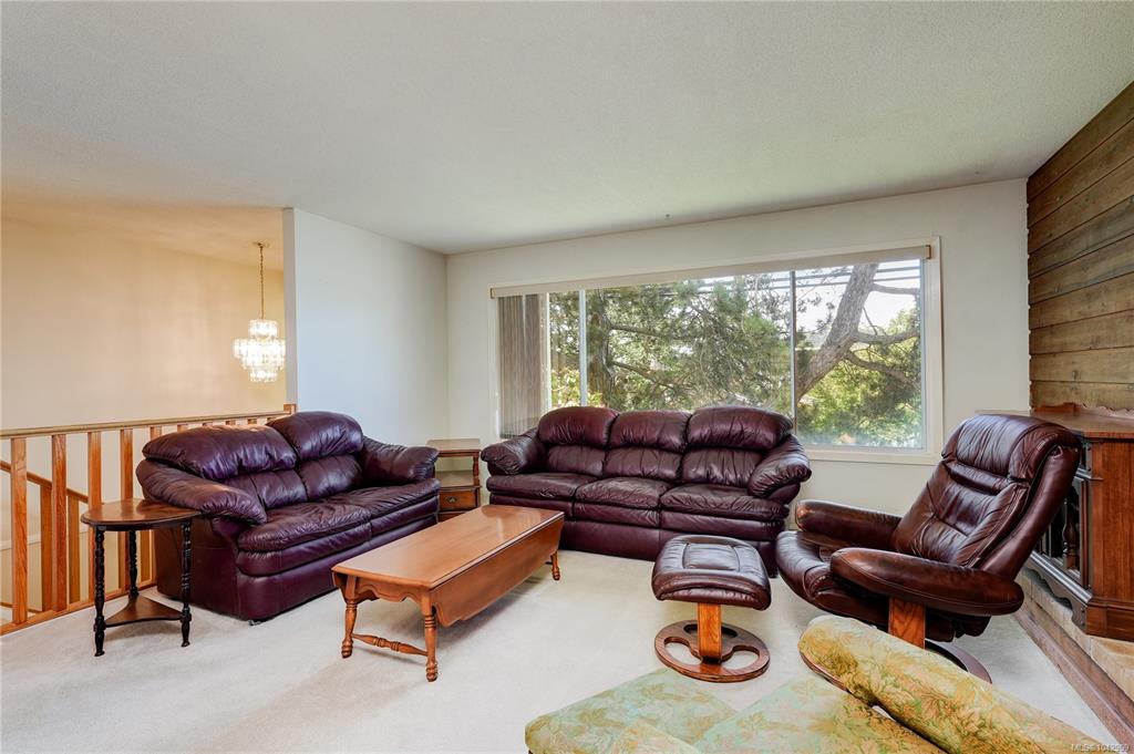 Fourth View of 4405 Tyndall Ave, Saanich, BC, V8N 3S3