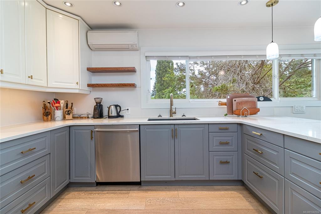 4030 Grange Rd, 1042924, BC,