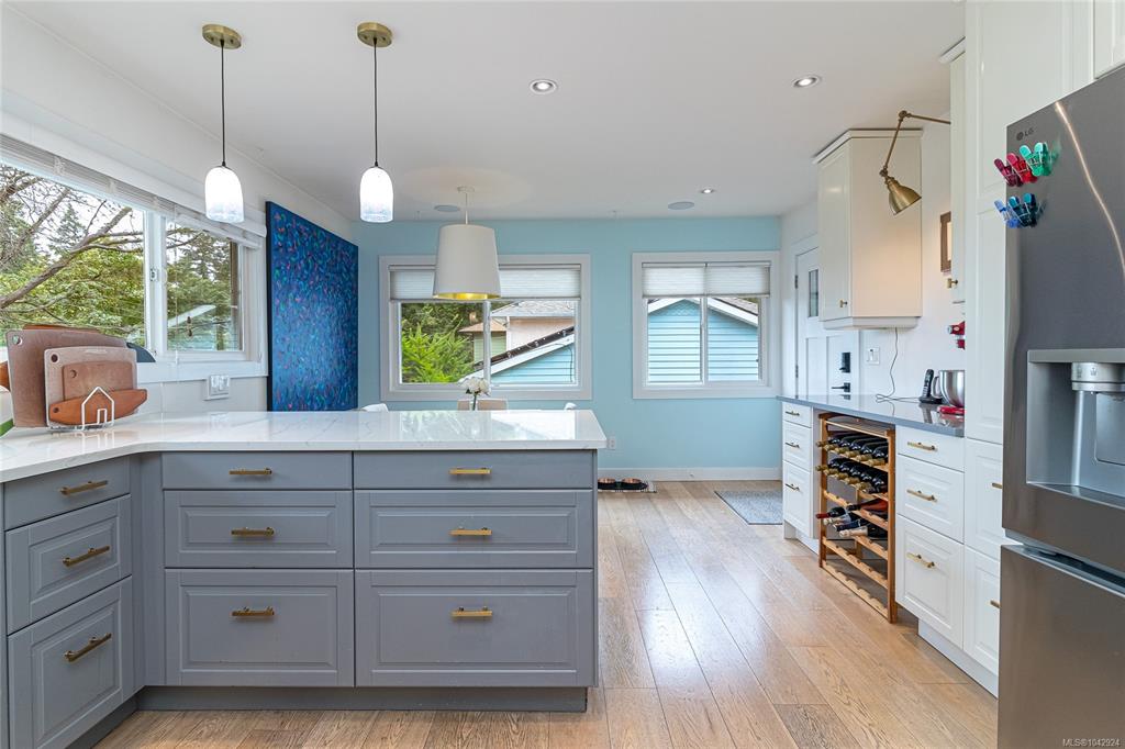 Fourth View of 4030 Grange Rd, Saanich, BC, V8Z 4V3