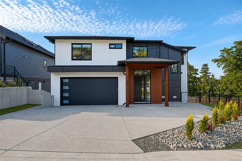 100 Royal Pacific Way, 1042930, BC,