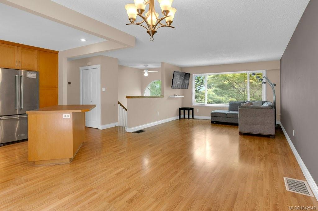 Fourth View of 785 Parkview Dr, Nanaimo, BC, V9R 5T9