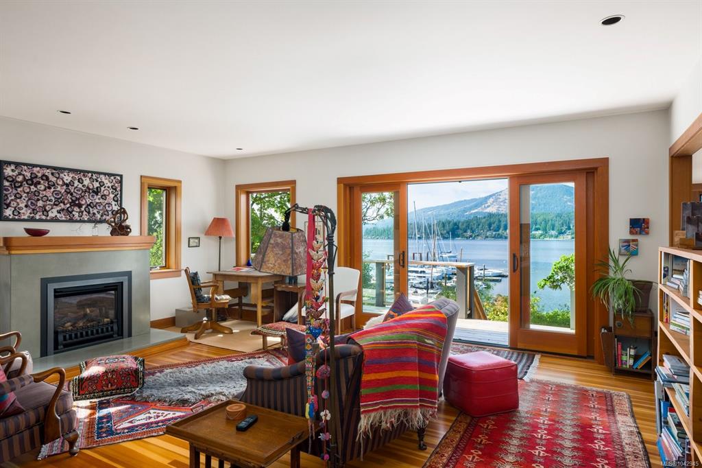 Fourth View of 10994 Madrona Dr, North Saanich, BC, V8L 5R7
