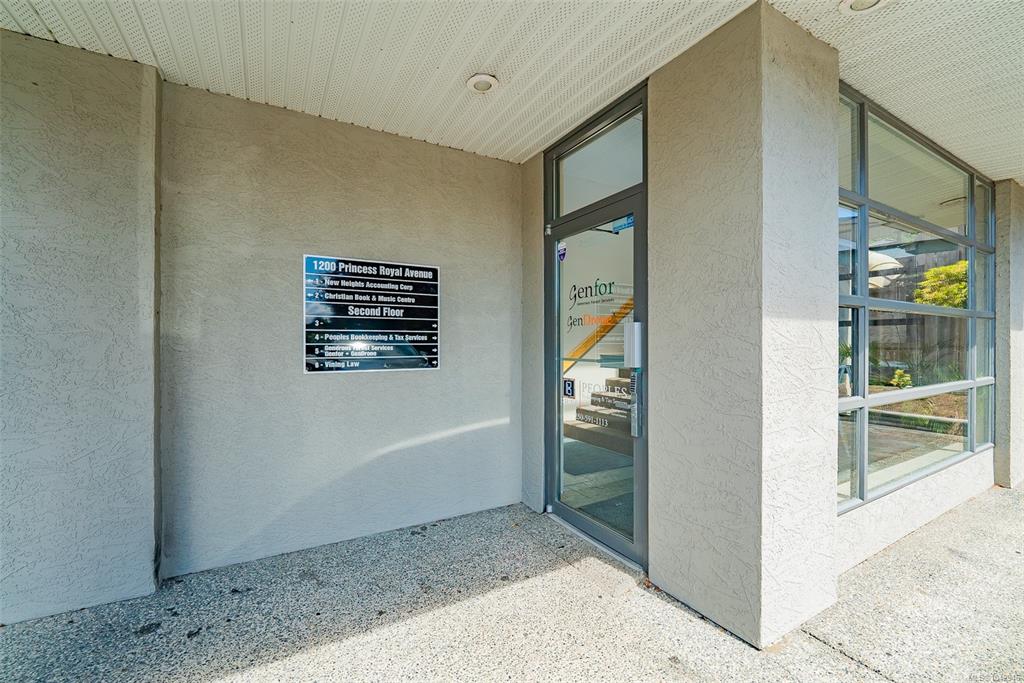 Third View of 1200 Princess Royal Ave, Nanaimo, BC, V9S 3Z7