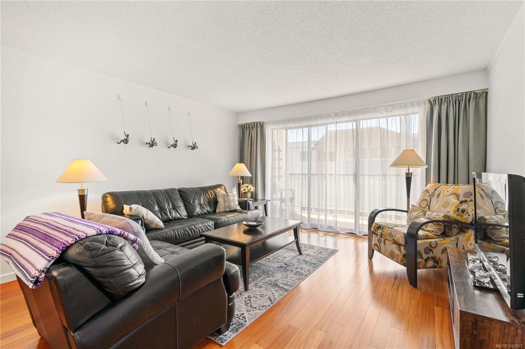 Fifth View of 1101 Hilda St, Victoria, BC, V8V 4T2