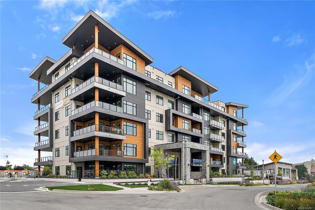 Third View of 2520 Hackett Cres, Marigold Sequoia, Central Saanich, BC, V8M 0C5