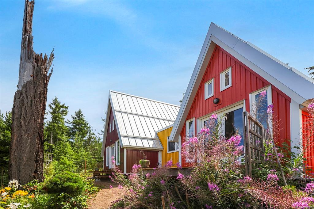 Third View of 4150 Pinecrest Rd, Denman Island, BC, V0R 1T0