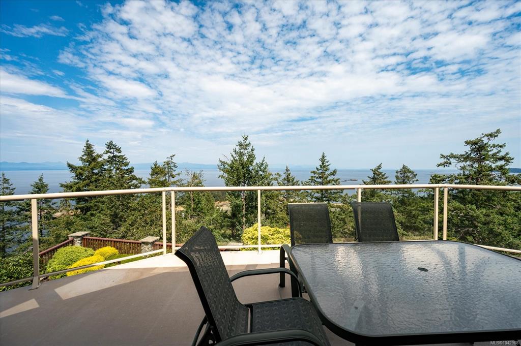 Fifth View of 3709 Glen Oaks Dr, Nanaimo, BC, V9T 6H3