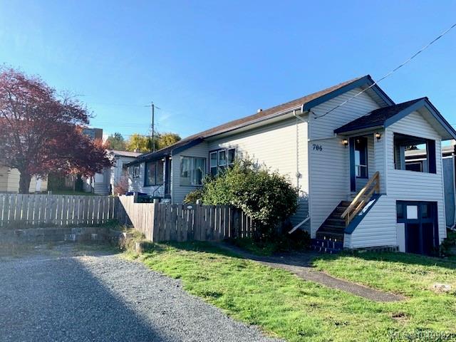 706 Haliburton St, 1042992, BC,