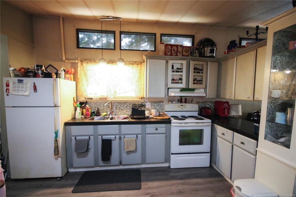 Fifth View of 971 Douglas Ave, Nanaimo, BC, V9R 6C1