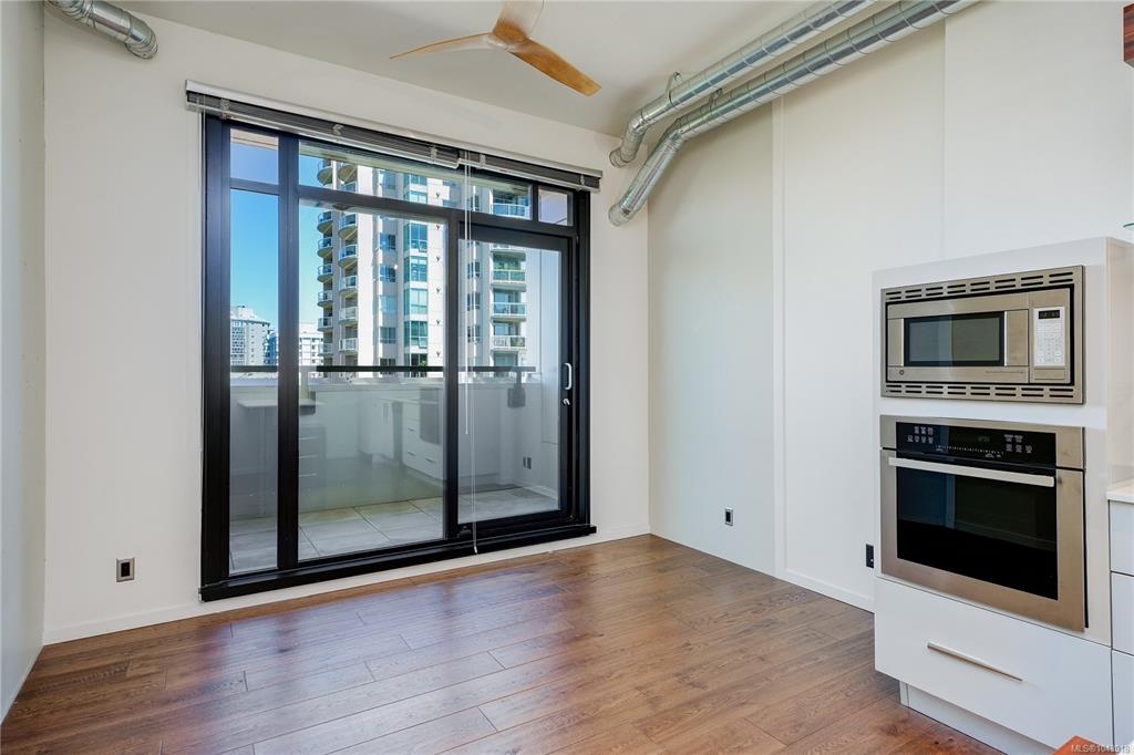 Third View of 1029 View St, Victoria, BC, V8V 0C9