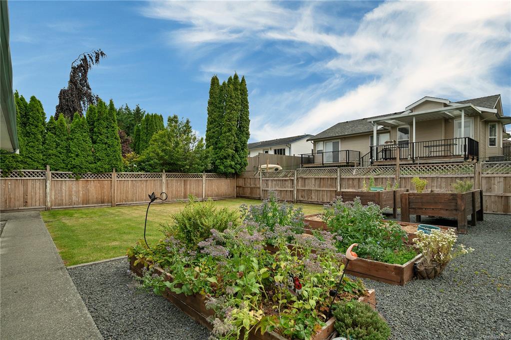 Fourth View of 428 Raza Pl, Campbell River, BC, V9W 6T3