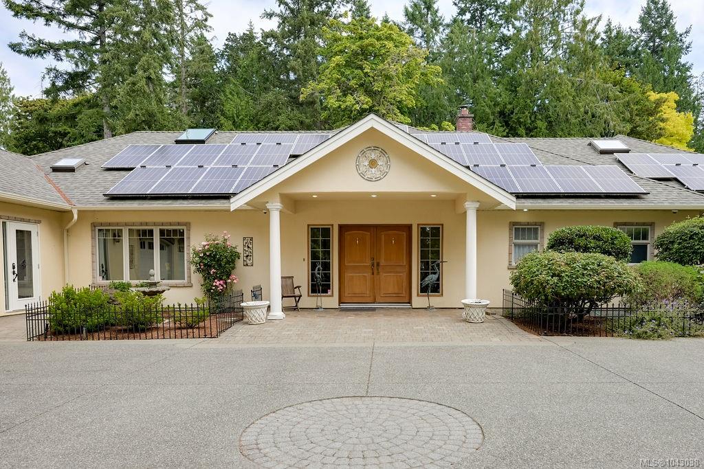 Fourth View of 716 Cromarty Ave, North Saanich, BC, V8L 5G6