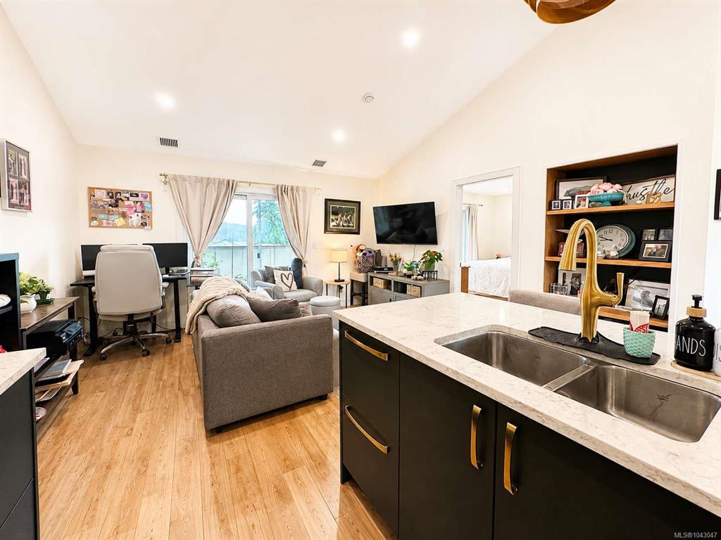 Fifth View of 3376 6th Ave, Port Alberni, BC, V9Y 4L4