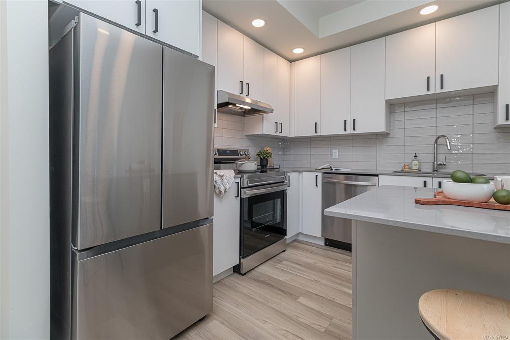 Fifth View of 2390 City Gate Blvd, Langford, BC, V9B 7E8