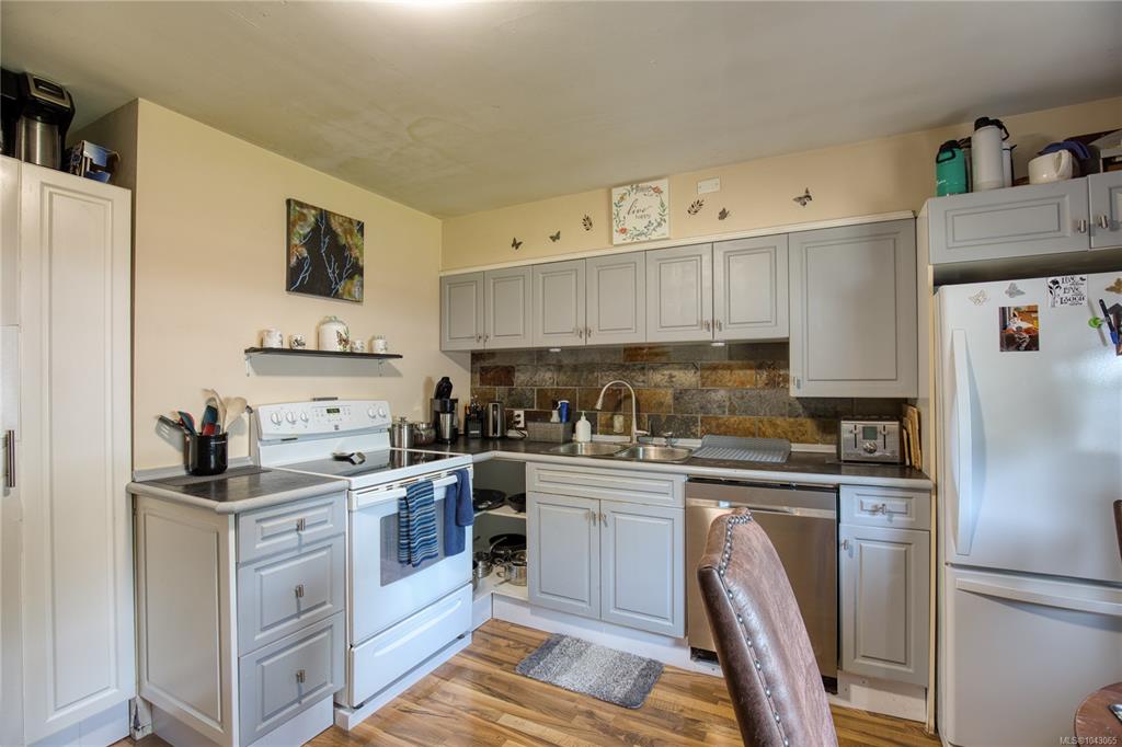 Fifth View of 543 Bradley St, Nanaimo, BC, V9S 1B9