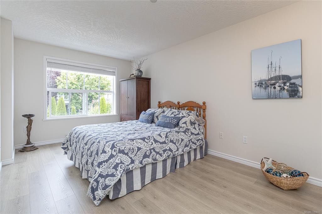 Fourth View of 1070 Southgate St, Minton House, Victoria, BC, V8V 2Z2